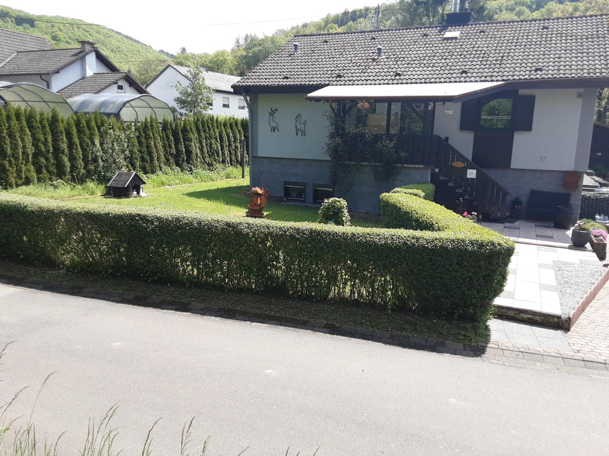 Zum Goldenen Tal Apartment Grafendhron Luaran gambar